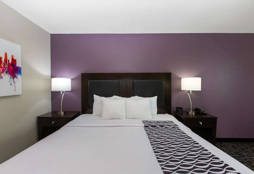 Номер Deluxe, La Quinta By Wyndham Blue Springs