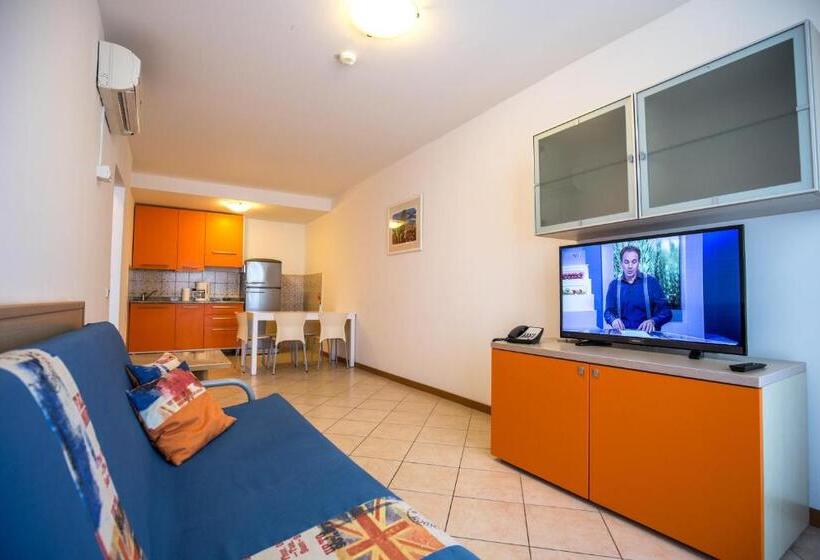 آپارتمان 1 خوابه با بالکن و چشم‌انداز دریا, Splendid Resort