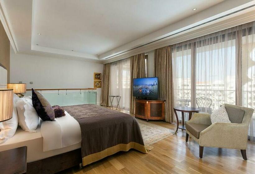 Люкс Дюплекс, Titanic Mardan Palace