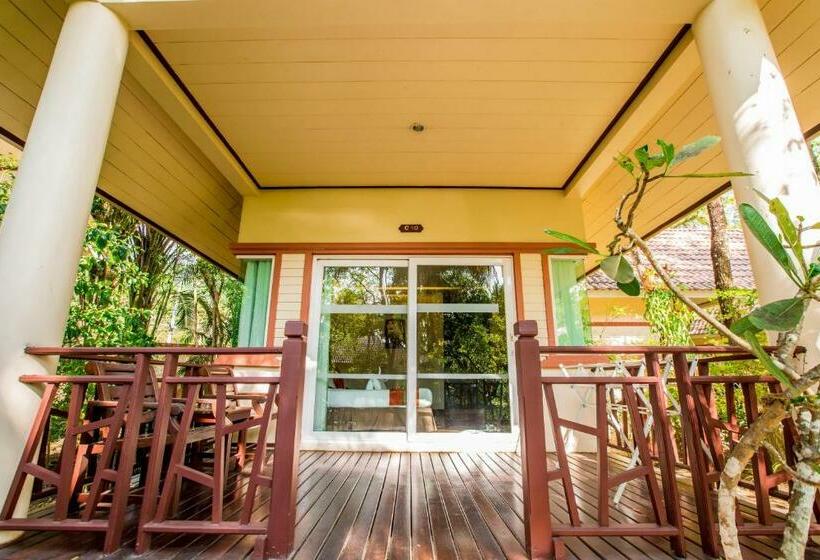 بانگلوی سوپریور, Koh Chang Paradise Resort & Spa