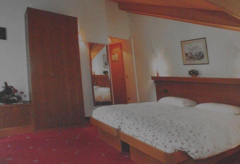 Номер Стандарт, Garni Meublè La Baita