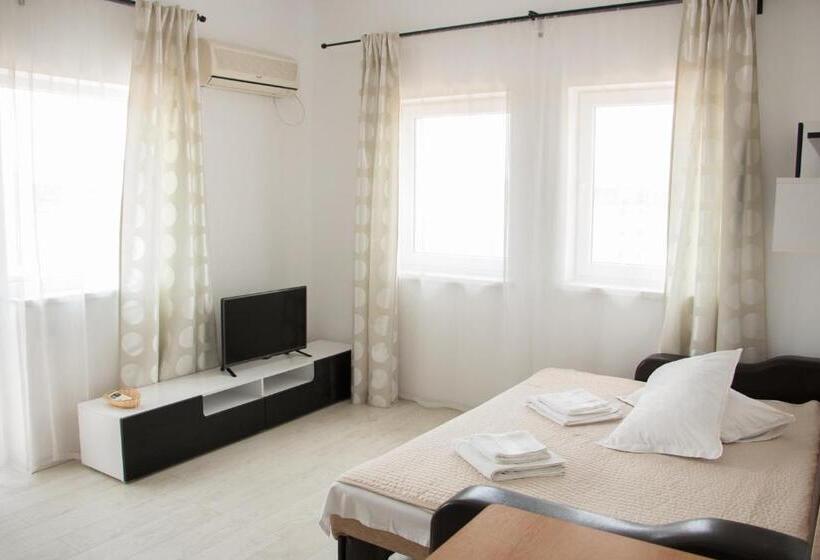 דירה בת חדר שינה 1 עם מרפסת, Vila Flux Mamaia Nord