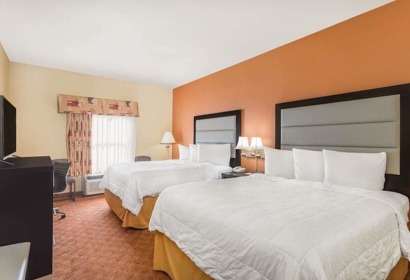 Люкс, Baymont By Wyndham Fayetteville