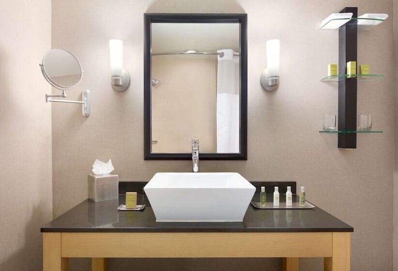 اتاق استاندارد با 2 تخت دوبل, Doubletree By Hilton Hotel Oklahoma City Airport