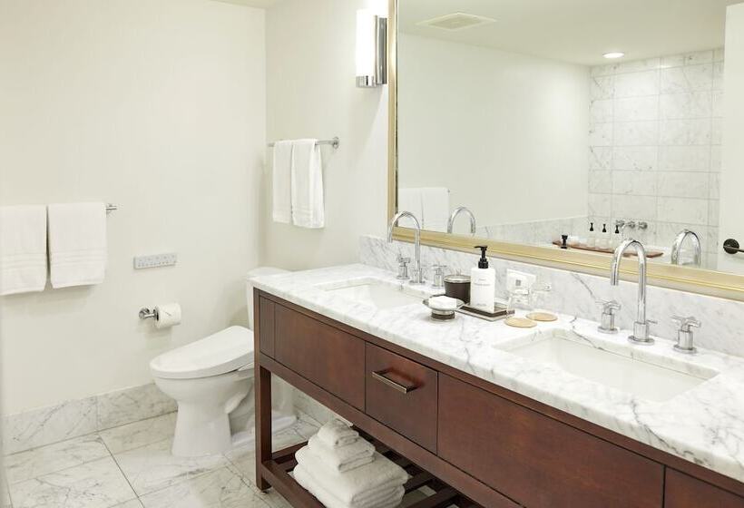 سوئیت دلوکس 2 خوابه, Ka Laʻi Waikiki Beach, Lxr Hotels & Resorts