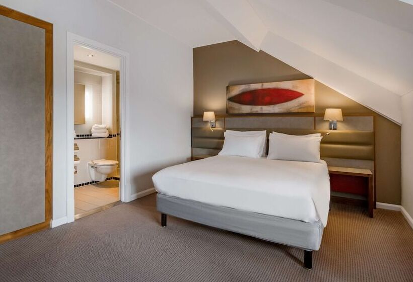 Premium room with river view, Radisson Blu Hotel, Durham