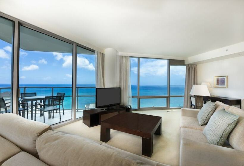 سوئیت پریمیوم 3 خوابه, Ka Laʻi Waikiki Beach, Lxr Hotels & Resorts