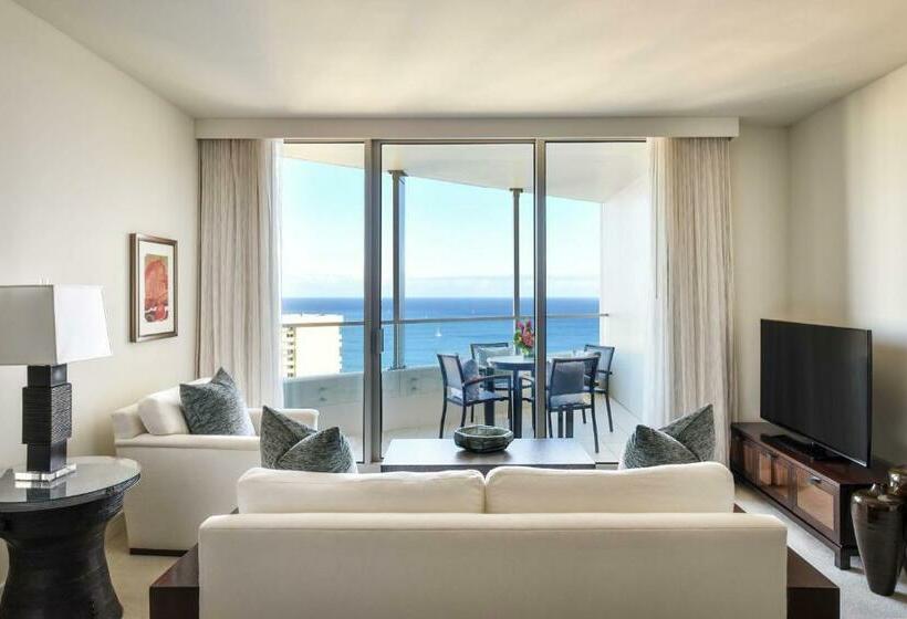 سوئیت اجرایی با چشم‌انداز دریا, Ka Laʻi Waikiki Beach, Lxr Hotels & Resorts