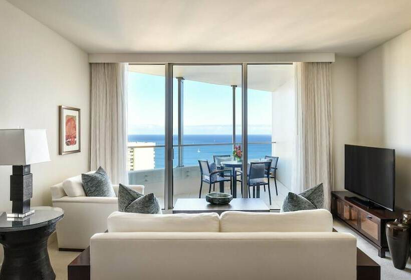 سوئیت اجرایی با چشم‌انداز دریا, Ka Laʻi Waikiki Beach, Lxr Hotels & Resorts