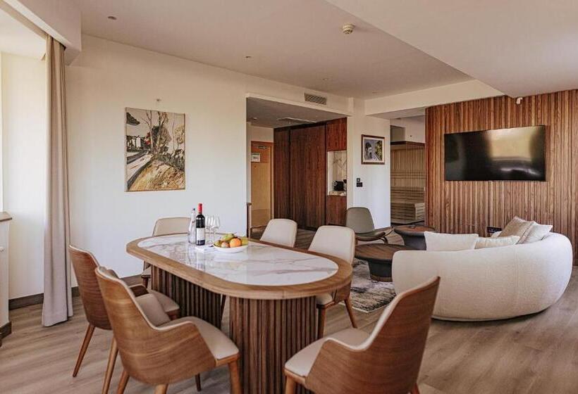 سوئیت با تخت بزرگ, Holiday Inn Belgrade By Ihg