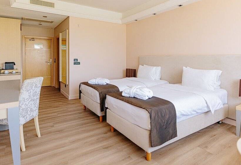 اتاق استاندارد, Holiday Inn Belgrade By Ihg