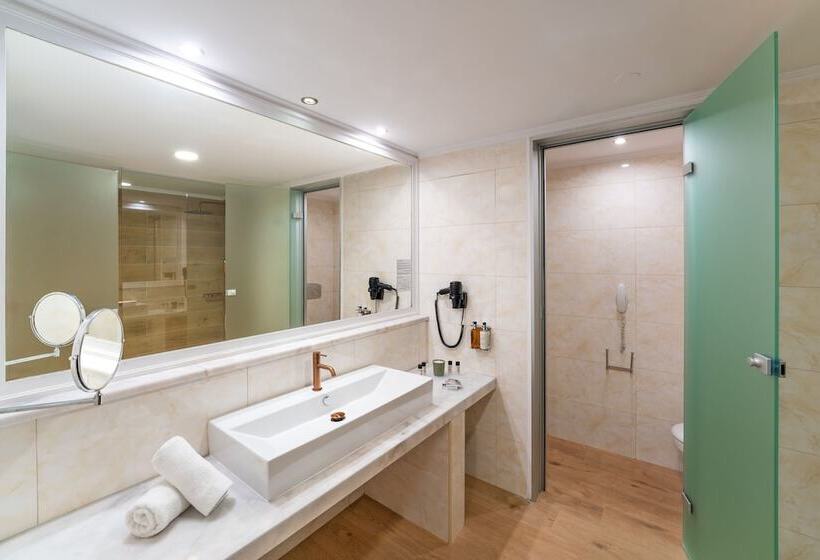 Королевский Люкс, Kresten Royal Euphoria Resort