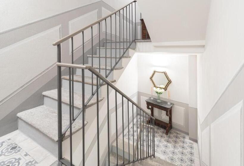 带阳台的高级房间, Antico Borgo B&b
