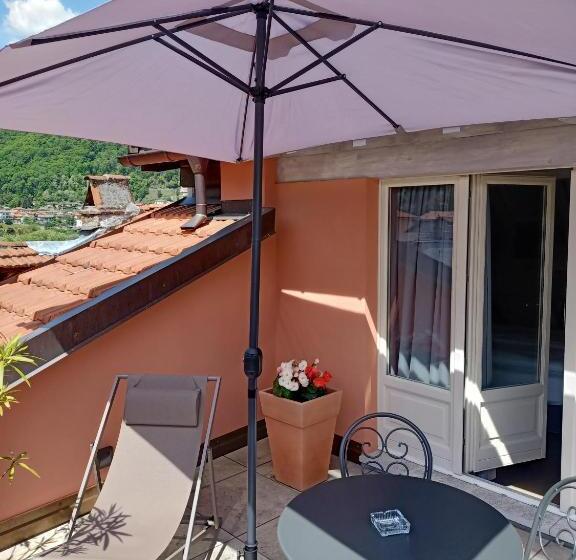 带露台的套间, Antico Borgo B&b