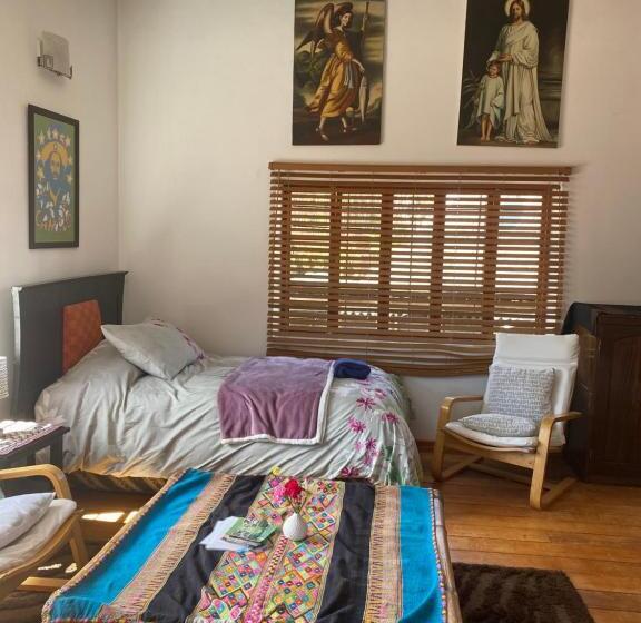 اتاق استاندارد چهارنفره با بالکن, Casa De La Gringa Mountain House