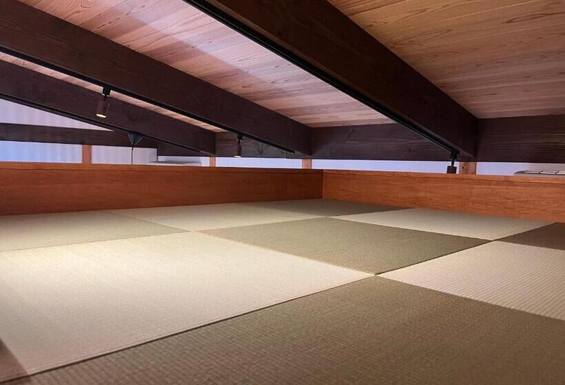 Chambre Familiale, Quaint House Naoshima