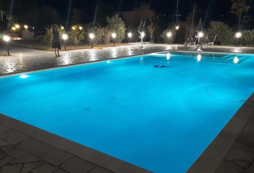اتاق استاندارد, Il Sentiero Di Leano