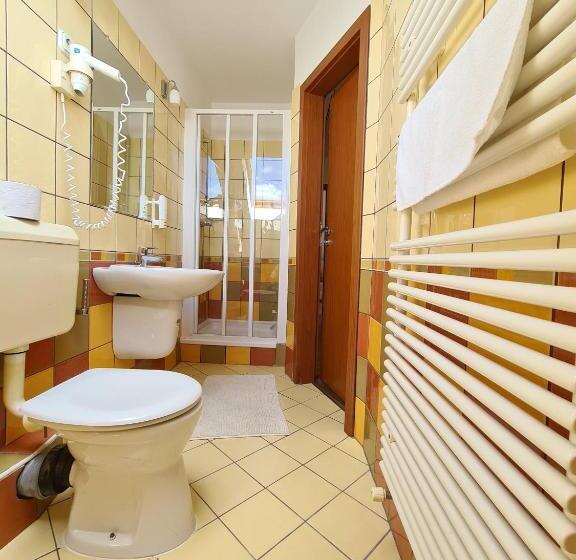 Номер Стандарт, István Parkhotel és Gasztrofarm