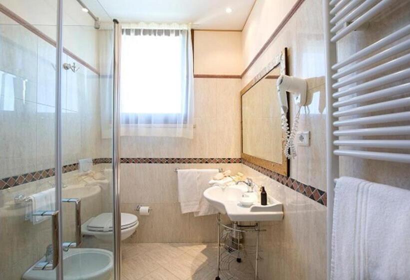Полулюкс, I Calanchi Country Hotel & Resort