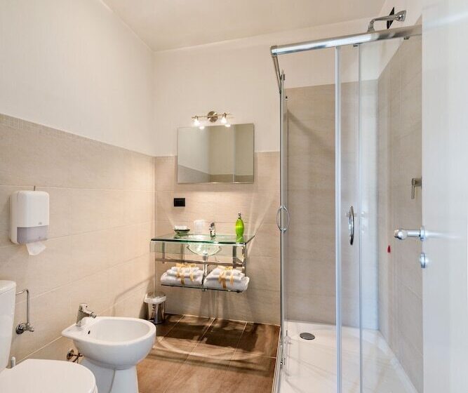 اتاق استاندارد سه نفره, Lucca In Villa Elisa & Gentucca