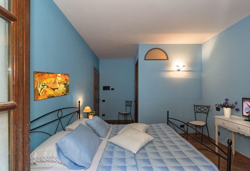 Номер Стандарт, Pisa Holidays