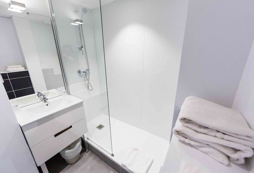 Номер Комфорт, The Originals City, Hôtel Agora, Nantes Ouest