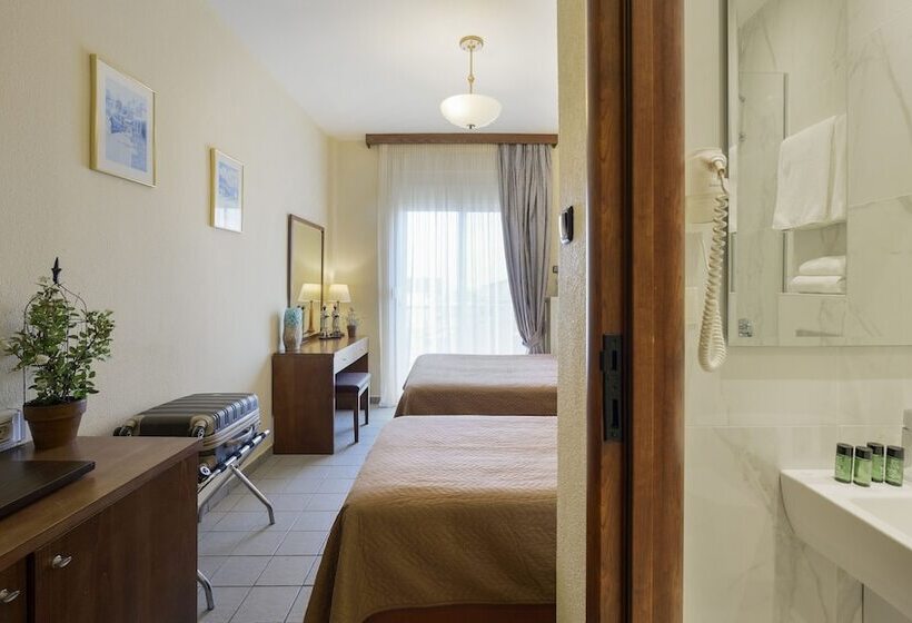 Номер Стандарт Трехместный, Alkyonis Hotel