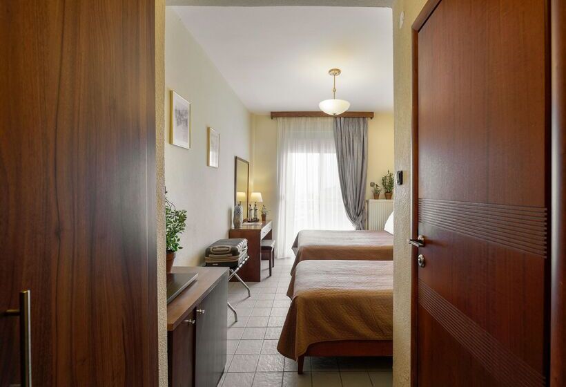 Номер Стандарт Трехместный, Alkyonis Hotel