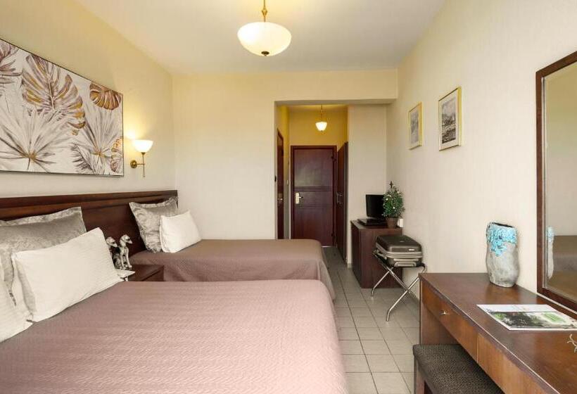 Номер Стандарт Трехместный, Alkyonis Hotel