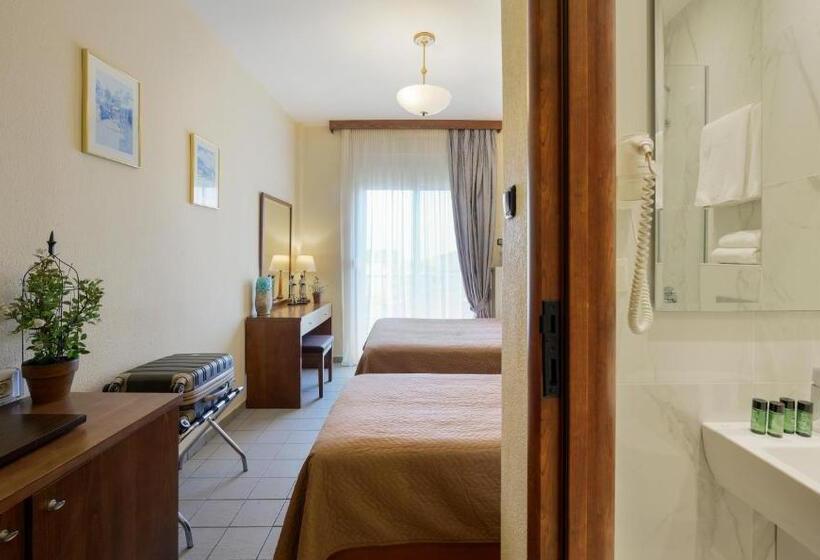 Номер Стандарт Трехместный, Alkyonis Hotel