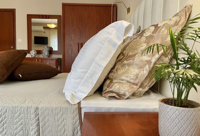 Семейный Номер, Alkyonis Hotel