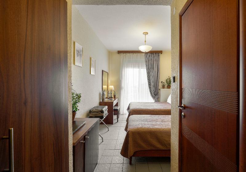 Номер Стандарт Трехместный, Alkyonis Hotel