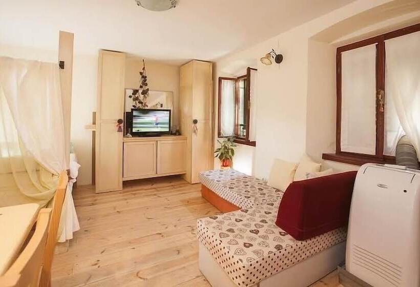 Студио Comfort, Apartments Cecilia