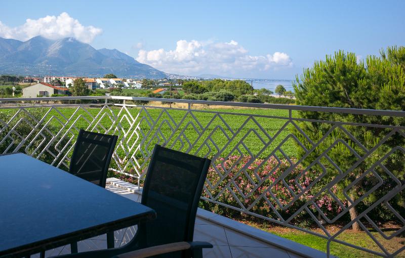 Апартаменты Superior 1 Спальня, Irida Beach Resort Suites
