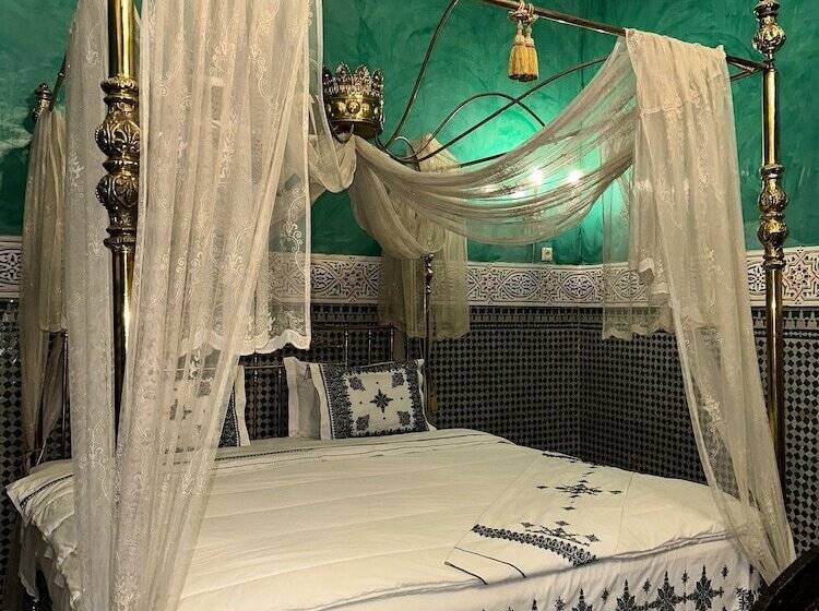 سوئیت رویال, Palais Al Firdaous