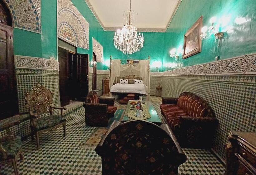 سوئیت رویال, Palais Al Firdaous