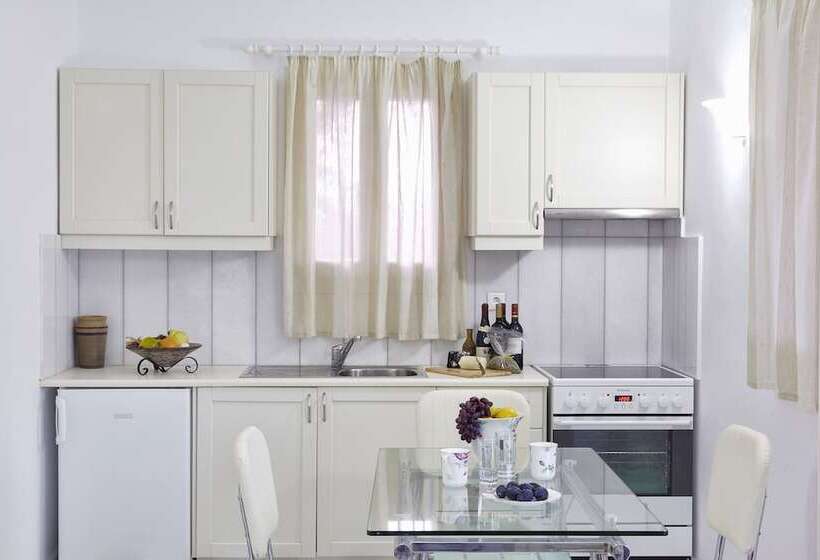 ویلای 1 خوابه با چشم‌انداز دریا, Kedros Villas