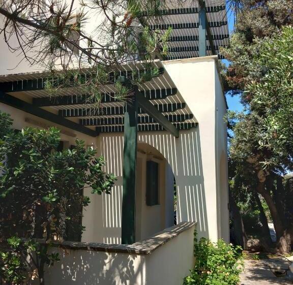 ویلای 1 خوابه با چشم‌انداز دریا, Kedros Villas