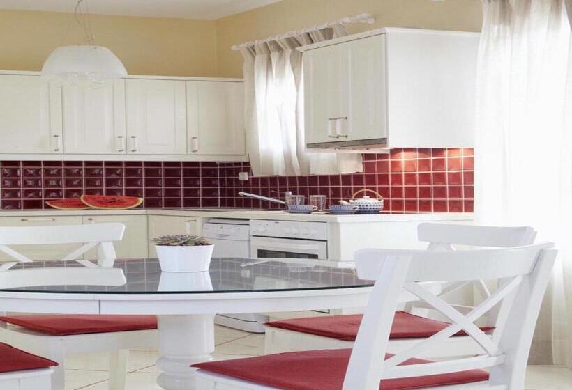 سوئیت اجرایی با چشم‌انداز دریا, Kedros Villas