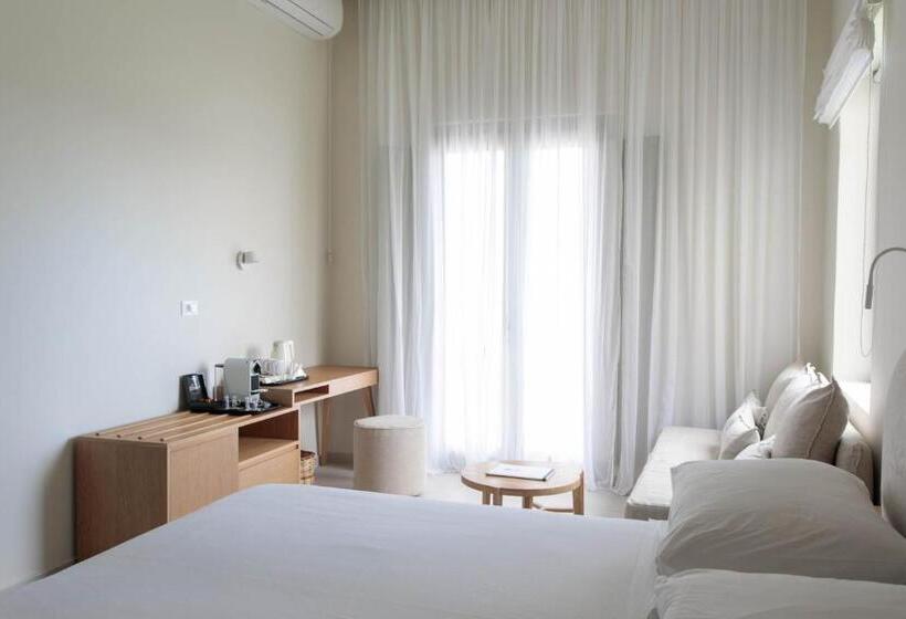 سوئیت جونیور با چشم‌انداز باغ, Kedros Villas