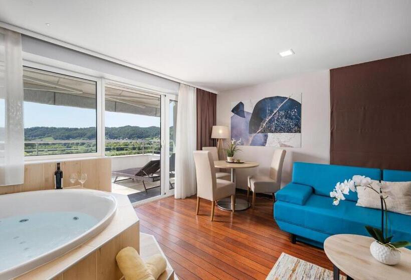 Люкс Повышенной Комфортности, Wellness Hotel Villa Magdalena