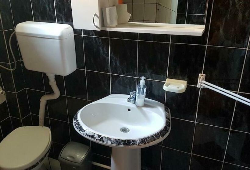 اتاق استاندارد چهار تخته, Lira Excellent Nis