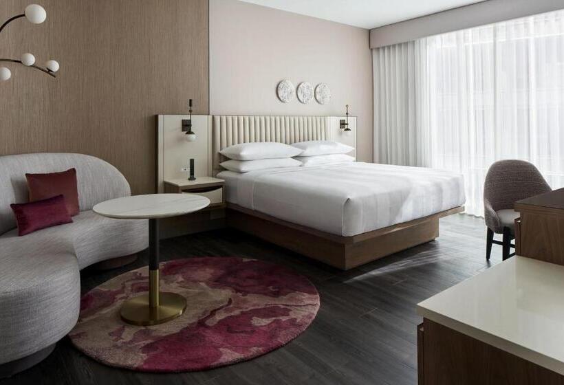 سوئیت جونیور با تخت بزرگ, Marriott Bethesda Downtown At Marriott Hq