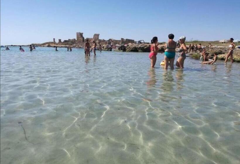 اتاق لوکس با تخت بزرگ, B&b 36 Passi Dal Mare 2.0