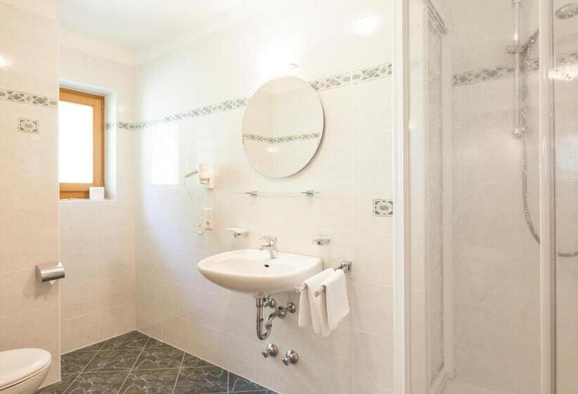 شقة غرفة واحدة مطلة على الحديقة, Alpenspitz Appartements   Garni   B&b