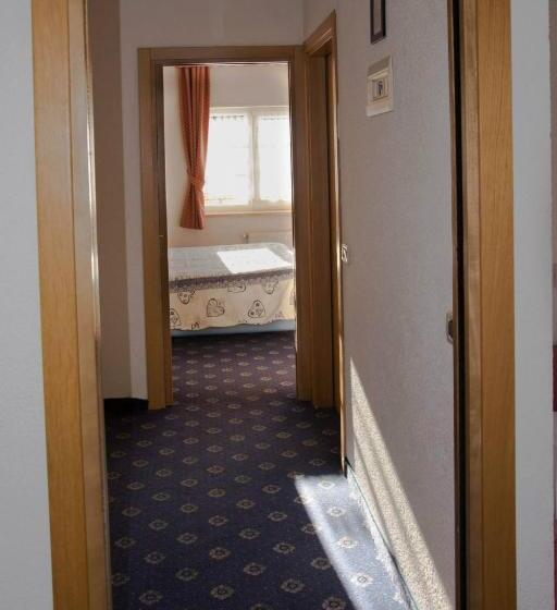 Standard Triple Room with Terrace, Nès Crépes