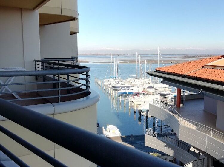 اتاق سوپریور با چشم‌انداز جانبی دریا, Laguna Palace Hotel Grado