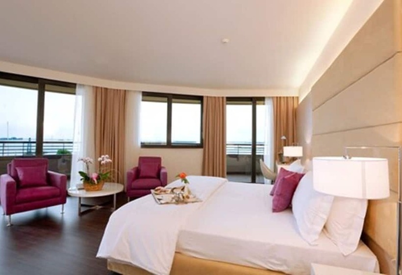 سوییت جونیور با چشم‌انداز دریا, Laguna Palace Hotel Grado