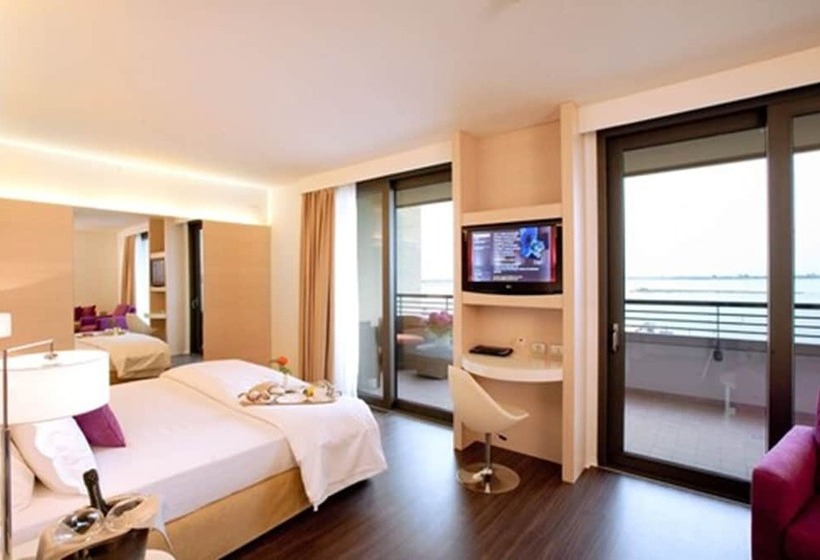 اتاق لوکس با چشم‌انداز دریا, Laguna Palace Hotel Grado