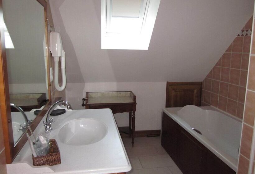 小型套房, Hôtel Le Manoir De Mathan Crépon à La Campagne 5 Mn D Arromanches Et 10 Mn De Bayeux